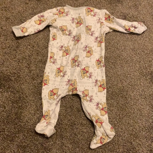 Disney baby Winnie the Pooh onesie - Picture 2 of 2